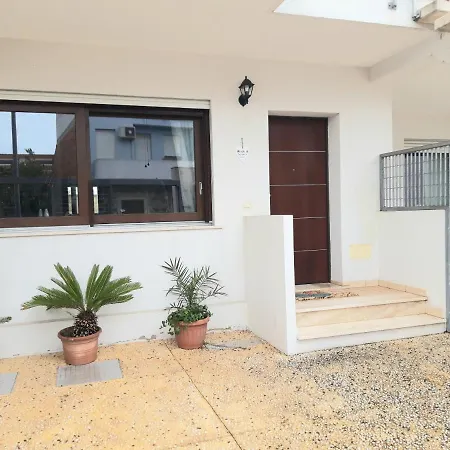 Casa Nevina Apartamento Oristano